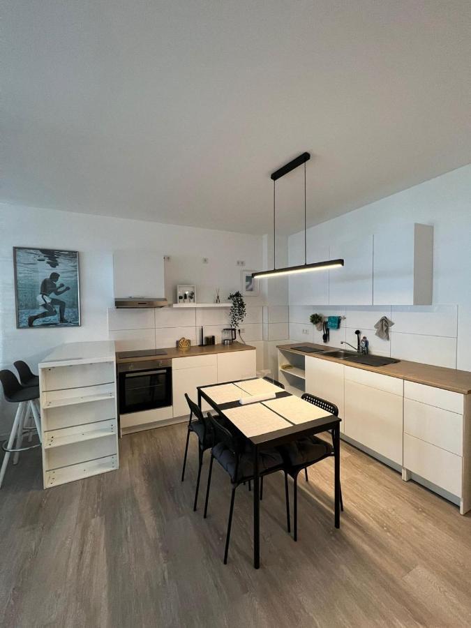 Luxurioeses Apartment Fuer 4 Personen, Neubau, Parkplatz Free Bochum Exterior photo