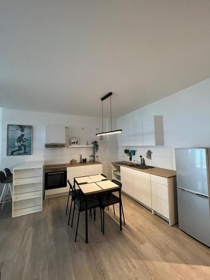 Luxurioeses Apartment Fuer 4 Personen, Neubau, Parkplatz Free Bochum Exterior photo