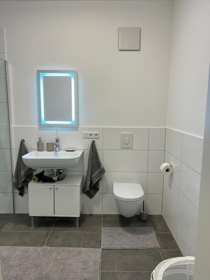 Luxurioeses Apartment Fuer 4 Personen, Neubau, Parkplatz Free Bochum Exterior photo